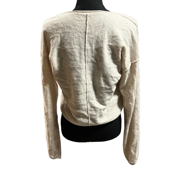 Free People scooped neck cashmere sweater. - Picture 2 of 2